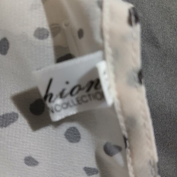 Fashion Collection XL NWOT Shorts Romper lined long-sleeved v-neck white w/black - Picture 4 of 16